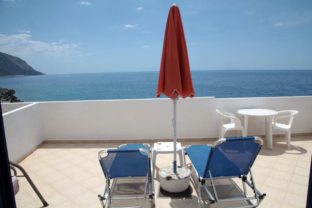 Paralia Guest House أجيا روميلي المظهر الخارجي الصورة