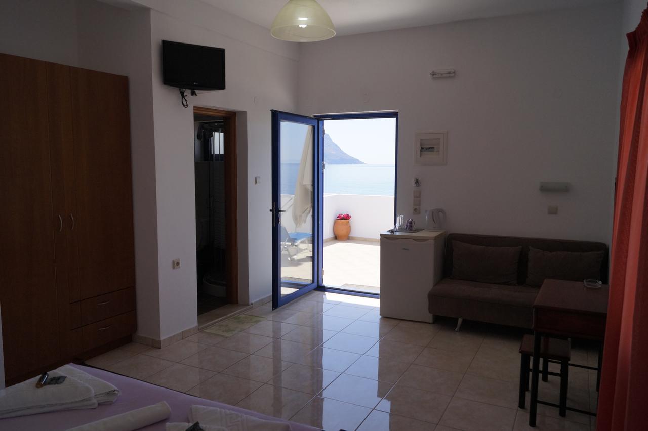 Paralia Guest House أجيا روميلي المظهر الخارجي الصورة