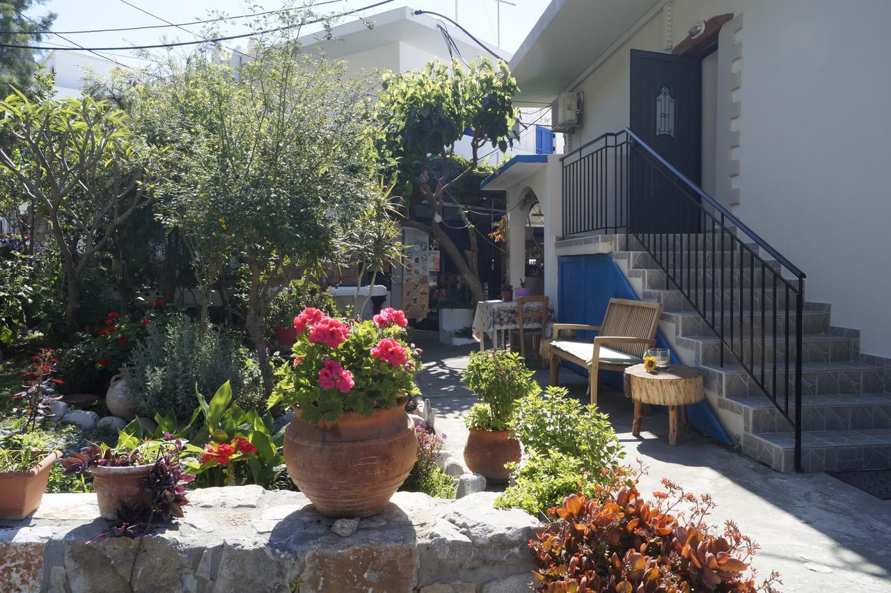 Paralia Guest House أجيا روميلي المظهر الخارجي الصورة